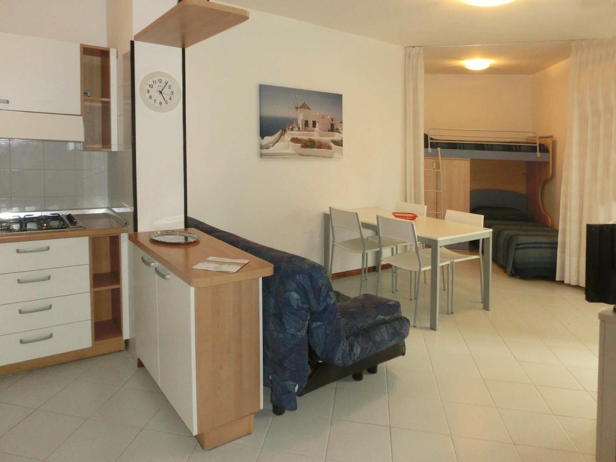 Ferienwohnung Marco Polo Lignano Sabbiadoro Exterior foto