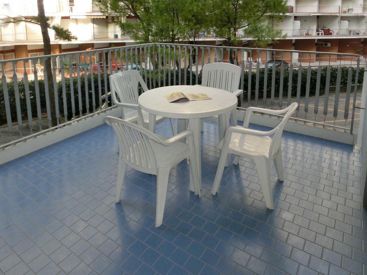 Ferienwohnung Marco Polo Lignano Sabbiadoro Exterior foto