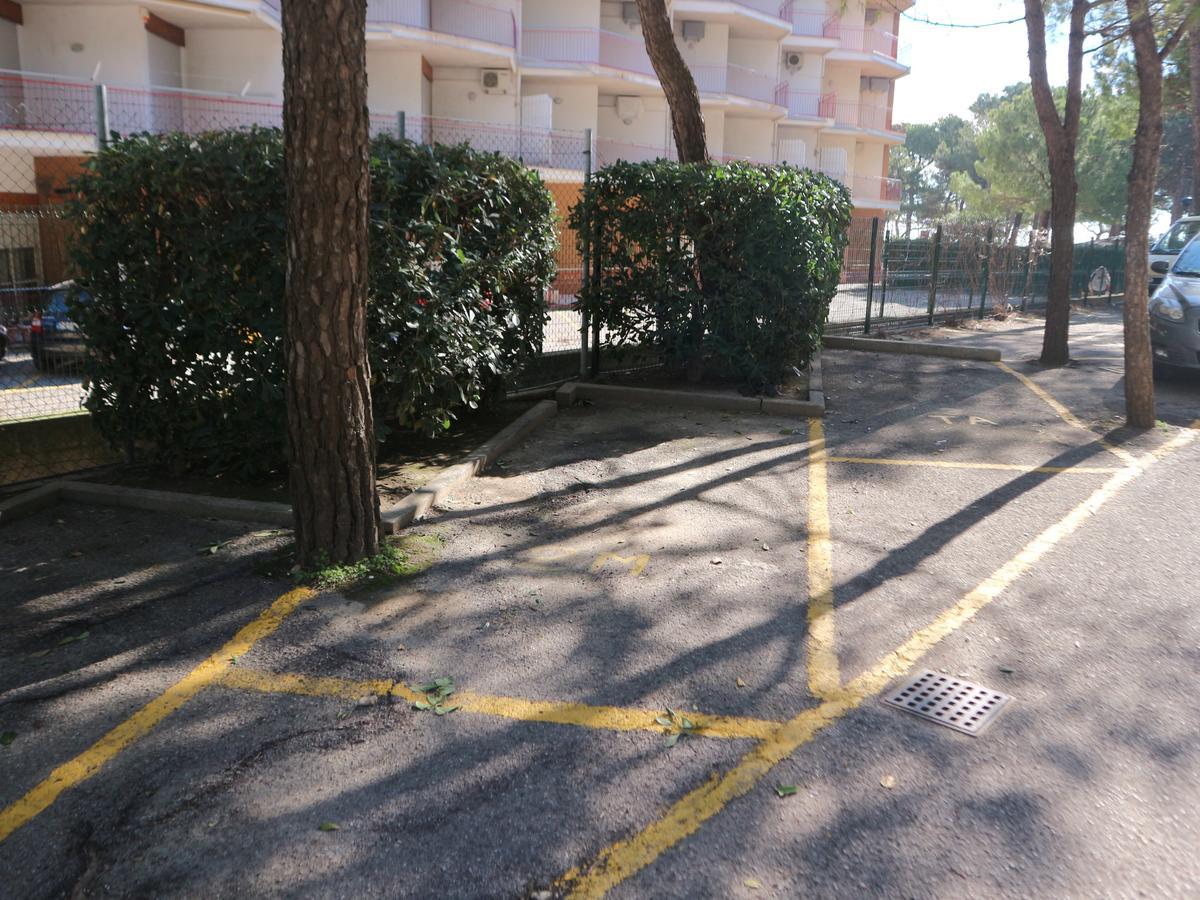 Ferienwohnung Marco Polo Lignano Sabbiadoro Exterior foto